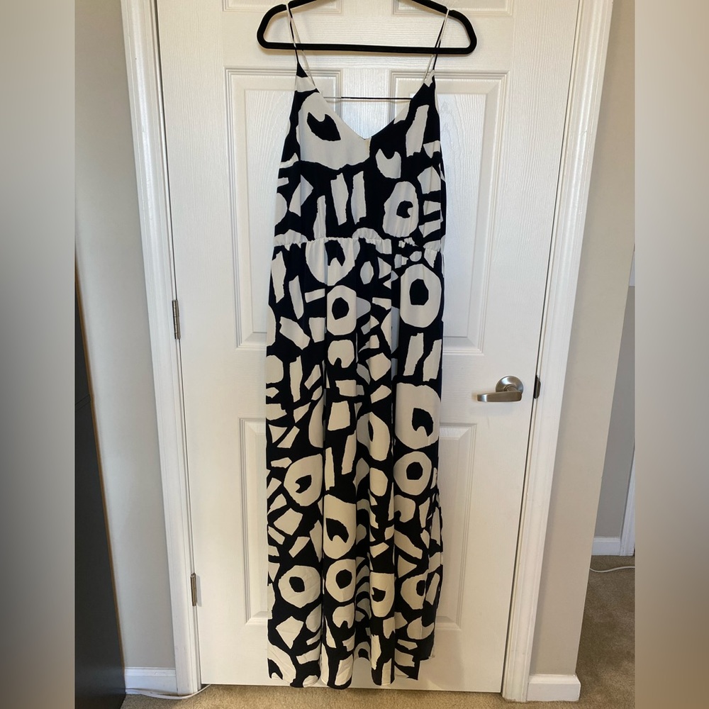 Ann Taylor Loft Black and White Geometric Maxi Dress Size 14